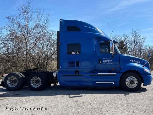 Image of International ProStar Plus 122 equipment image 3