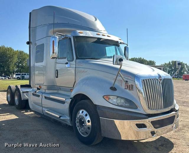 Image of International ProStar Plus 122 equipment image 2