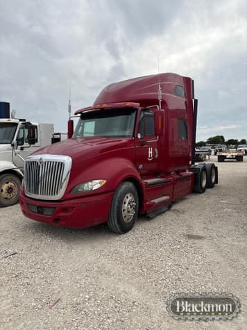 Main image International ProStar Plus 122