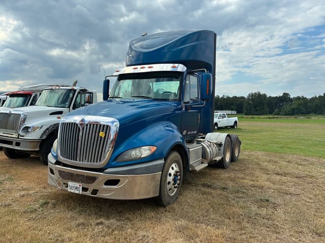 Image of International ProStar equipment image 1