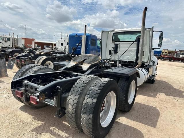 Image of International ProStar equipment image 3