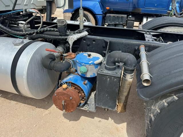 Image of International ProStar equipment image 4