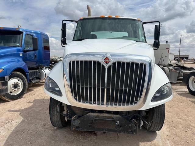 Image of International ProStar equipment image 1