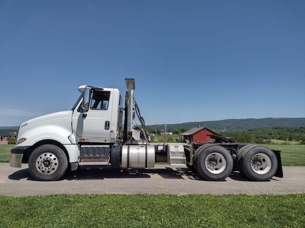 Image of International ProStar Plus 122 Primary image