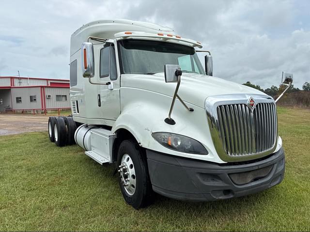 Image of International ProStar equipment image 2