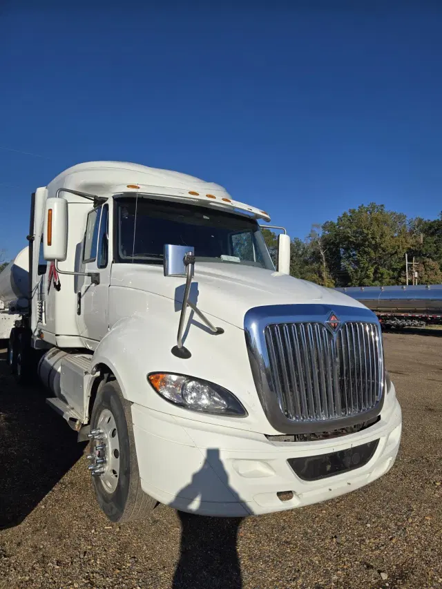 Image of International ProStar equipment image 4