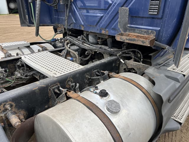 Image of International ProStar equipment image 3