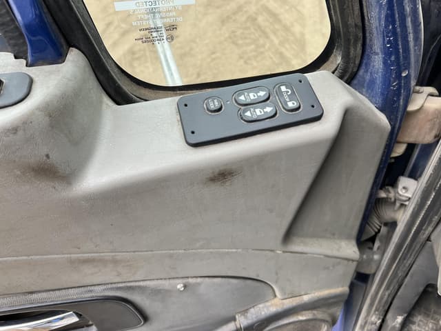 Image of International ProStar equipment image 4