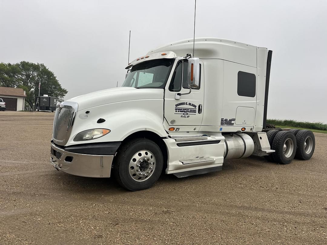 Image of International ProStar Plus 122 Primary image