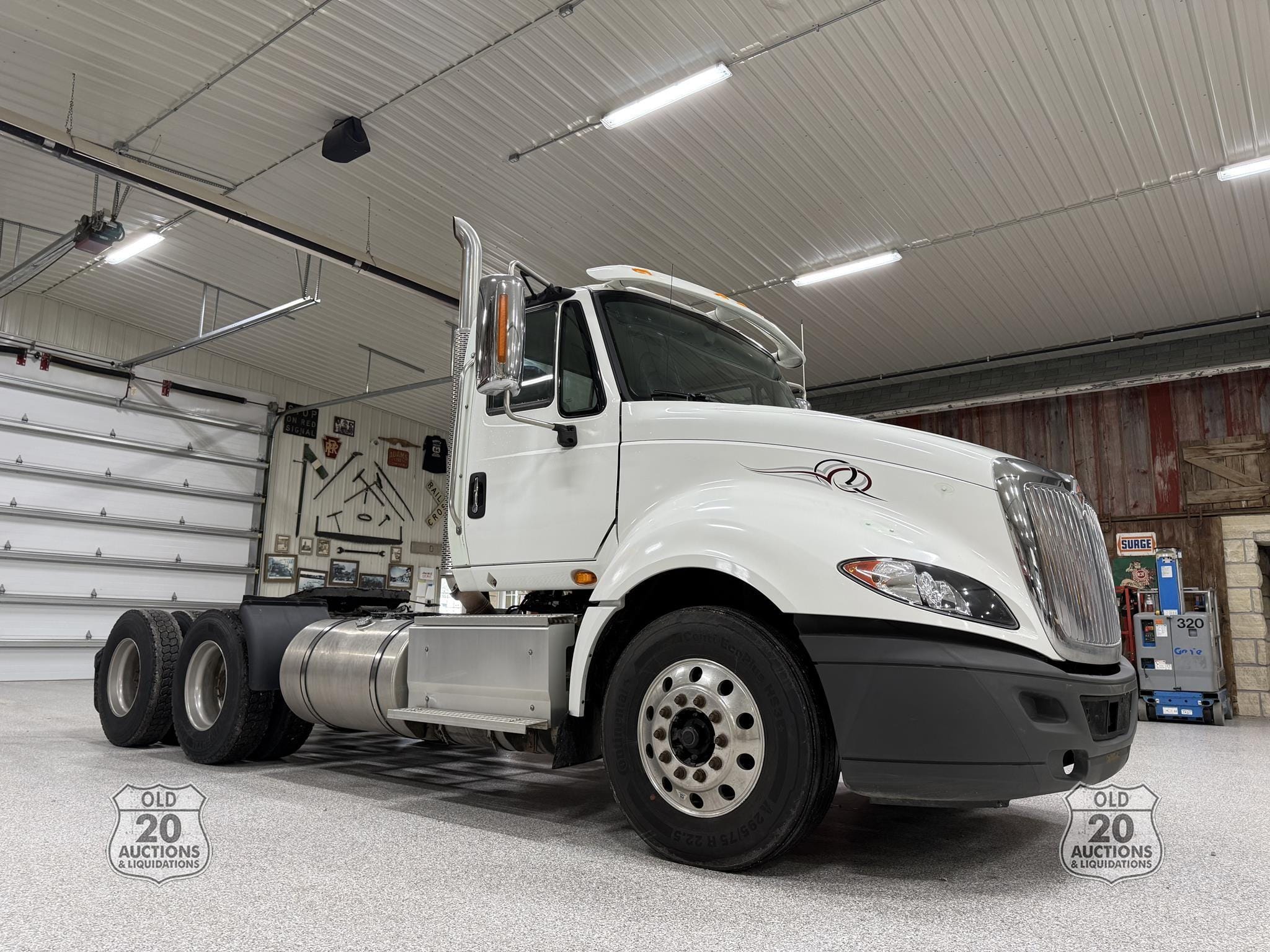 2015 International ProStar Equipment Image0