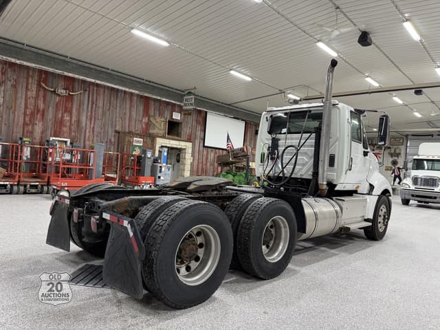 Image of International ProStar equipment image 2