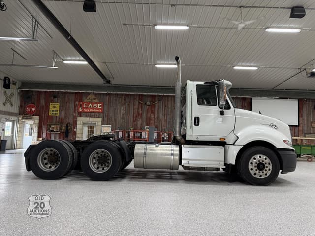 Image of International ProStar equipment image 1