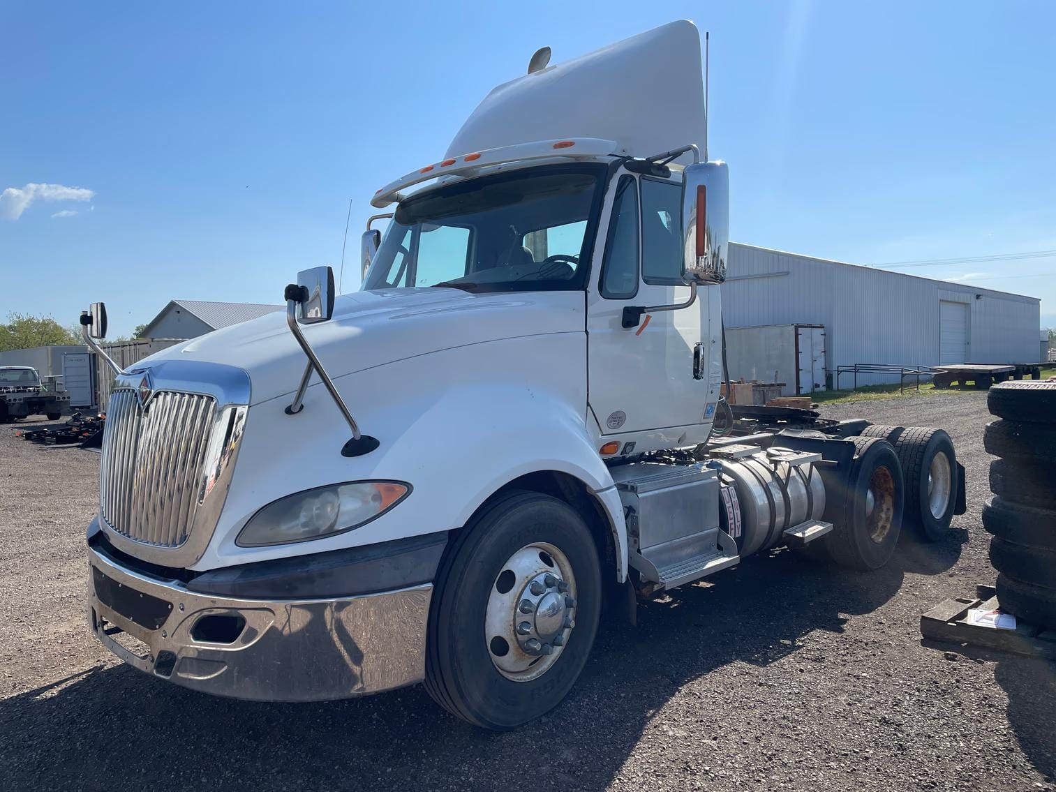 2015 International ProStar Plus 122 Equipment Image0