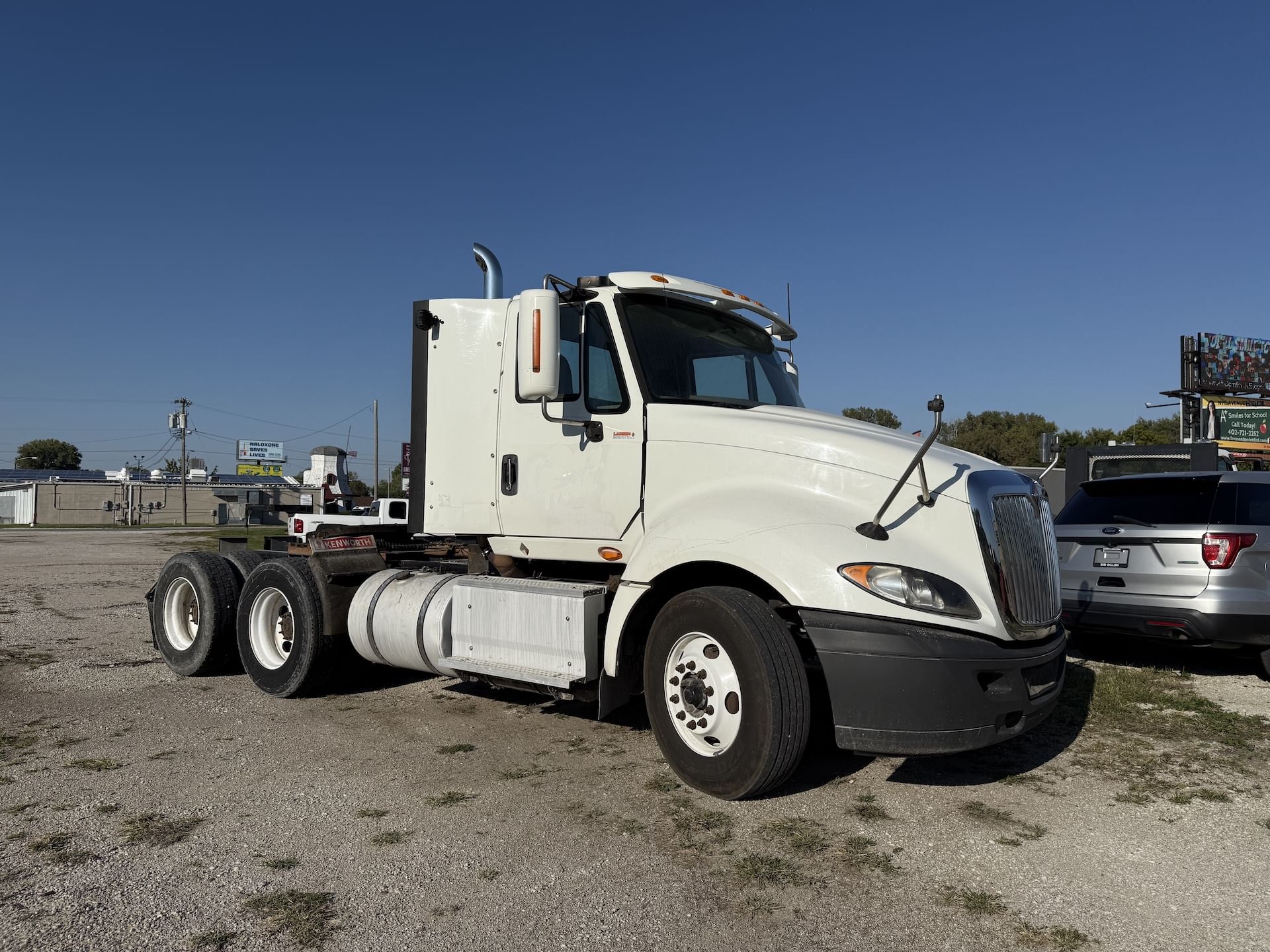 2015 International ProStar Plus 122 Equipment Image0