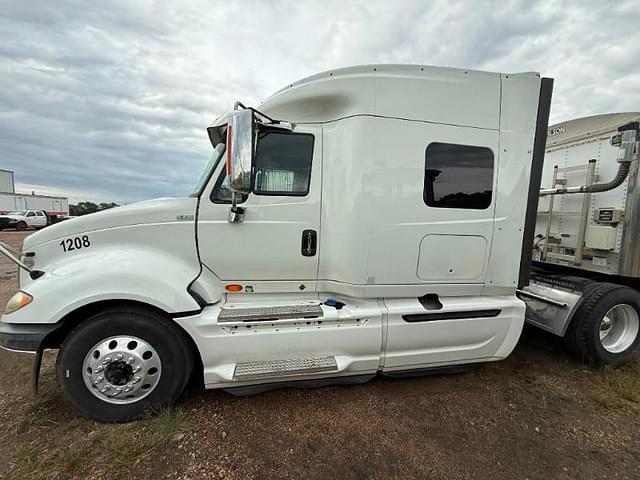 Image of International ProStar Pro LF627 Premium equipment image 1