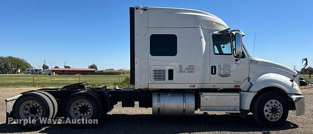 Image of International ProStar Plus 122 equipment image 3