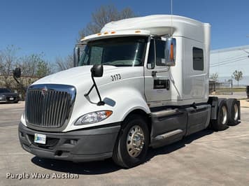 Main image International ProStar Plus 122