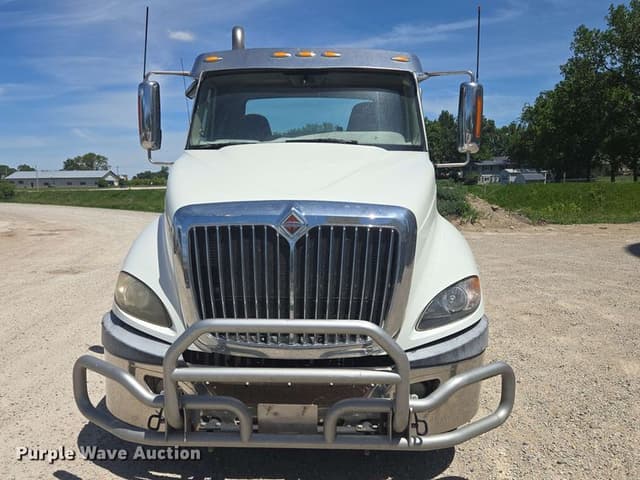 Image of International ProStar equipment image 1