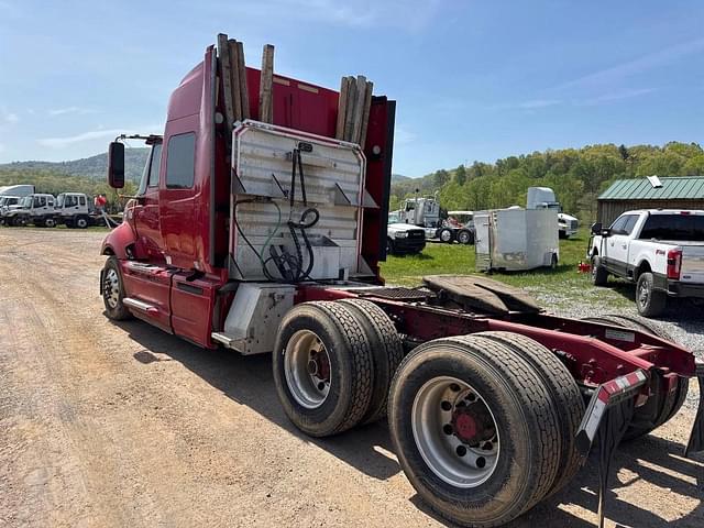 Image of International ProStar equipment image 2