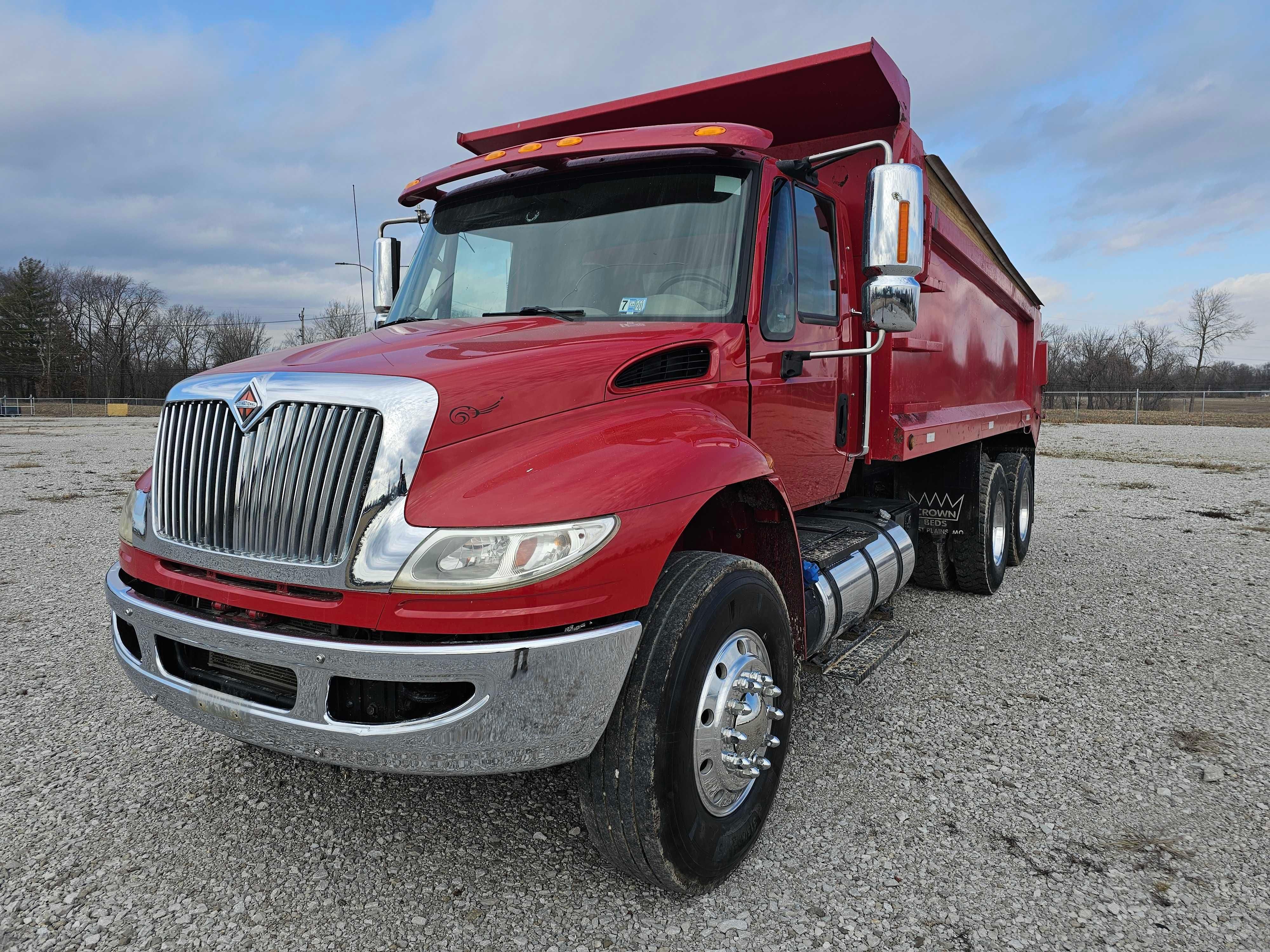 Main image International Workstar 7400