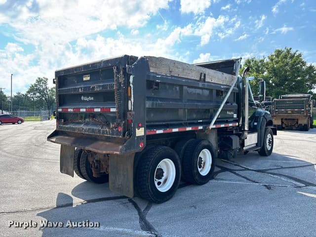 Image of International WorkStar 7600 equipment image 4