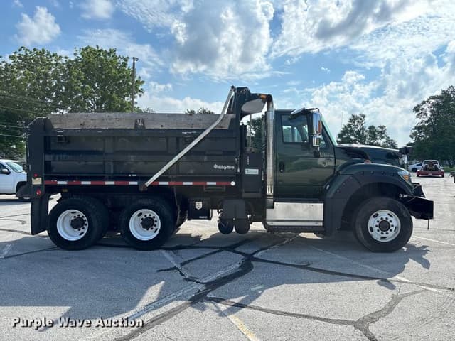 Image of International WorkStar 7600 equipment image 3