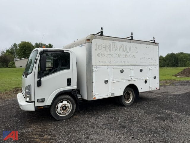 2015 Isuzu NPR Equipment Image0