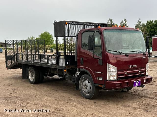 Image of Isuzu NPR-HD equipment image 2