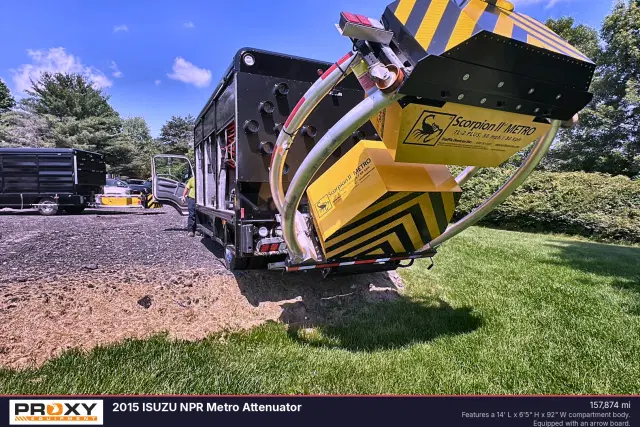 Image of Isuzu NPR equipment image 1
