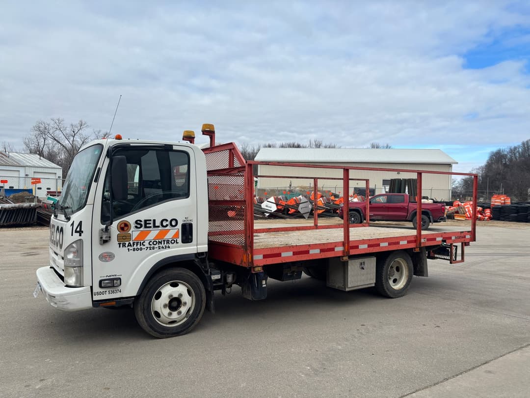 Image of Isuzu NPRXD Primary image