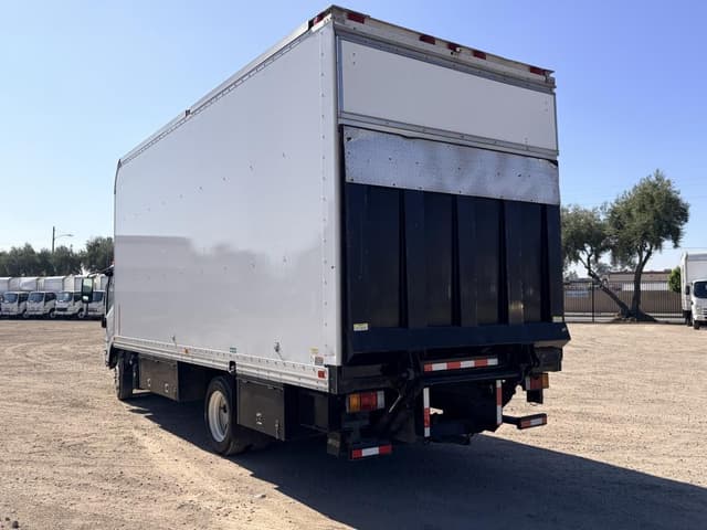 Image of Isuzu NRR equipment image 3