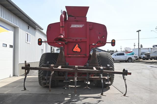 Image of Jamesway 6200 equipment image 3