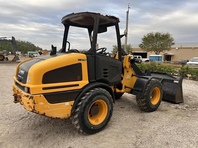 Image of JCB 407 equipment image 3