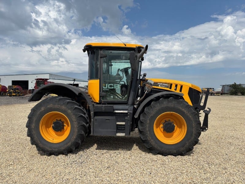 2015 JCB Fastrac 4220 Equipment Image0