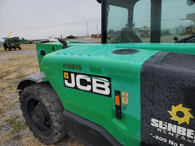 Image of JCB 525-60 equipment image 2