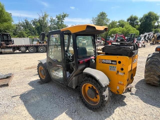 Image of JCB 525-60 equipment image 2