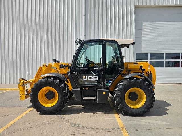 Image of JCB 541-70 equipment image 1