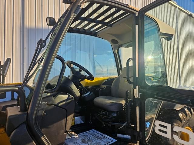 Image of JCB 541-70 equipment image 4