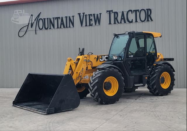 Image of JCB 541-70 Agri Plus equipment image 2