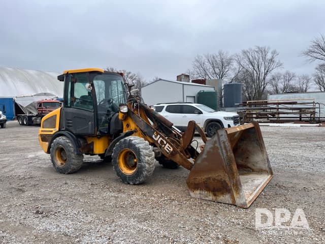 Image of JCB 407 T4 equipment image 4