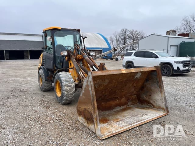 Image of JCB 407 T4 equipment image 3