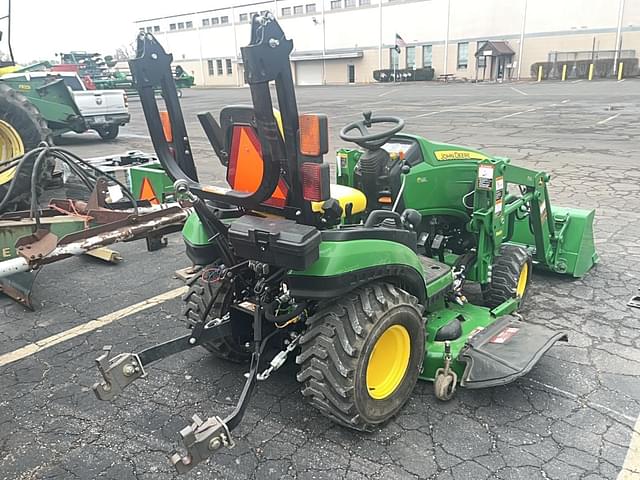 Image of John Deere 1025R equipment image 1