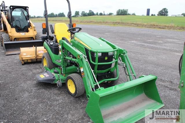 Image of John Deere 6120R equipment image 1