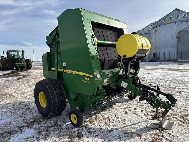 Image of John Deere 569 equipment image 2