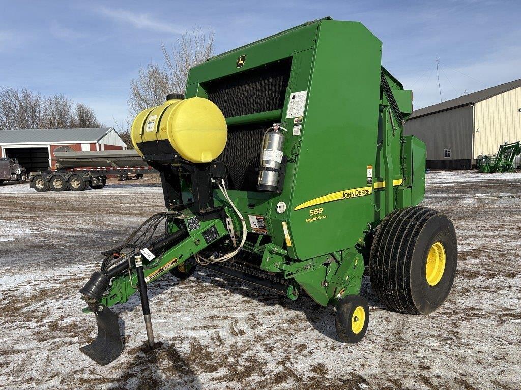 Image of John Deere 569 Primary image