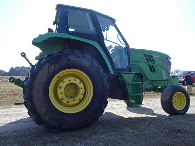 Image of John Deere 6115M equipment image 3