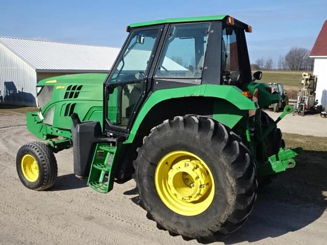 Image of John Deere 6115M equipment image 1