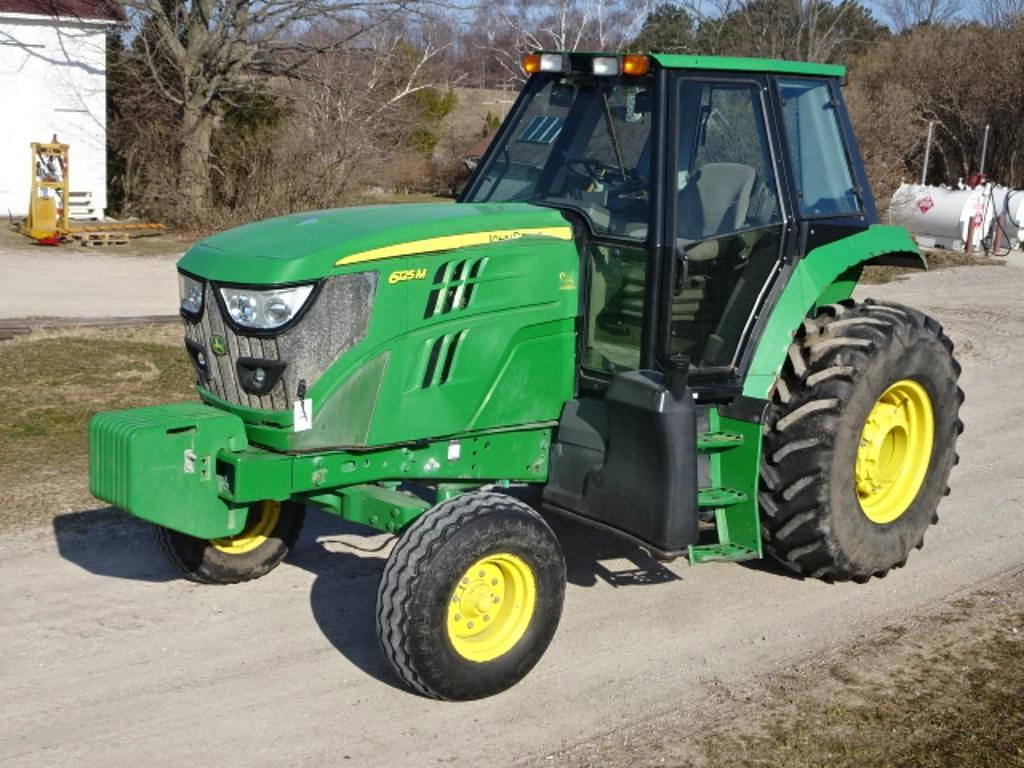 Image of John Deere 6125M Primary image