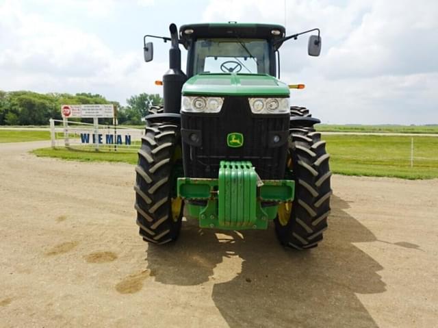 Image of John Deere 8245R equipment image 4