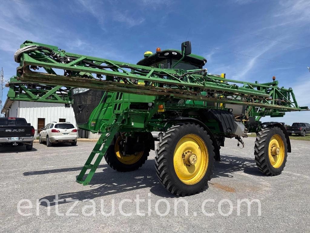 2015 John Deere R4038 Equipment Image0